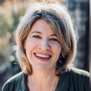 Aubree Chavarriga, Realtor in La Crescenta